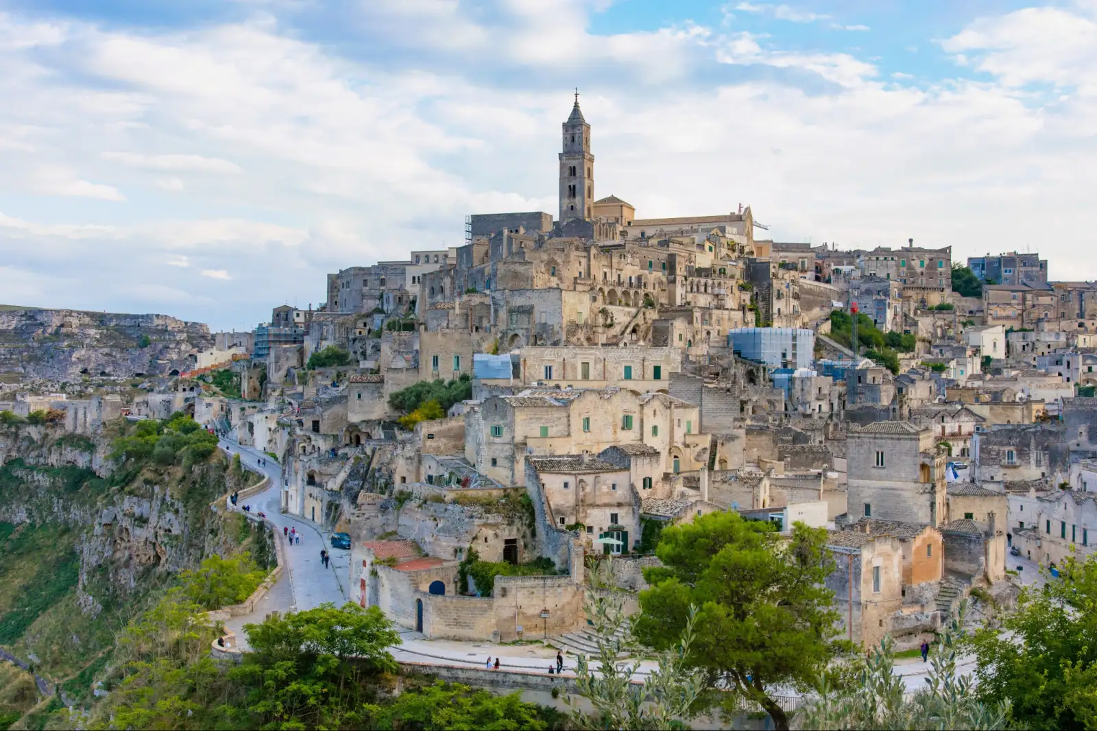 I Sassi di Matera, le abitazioni scavate nella roccia patrimonio UNESCO
