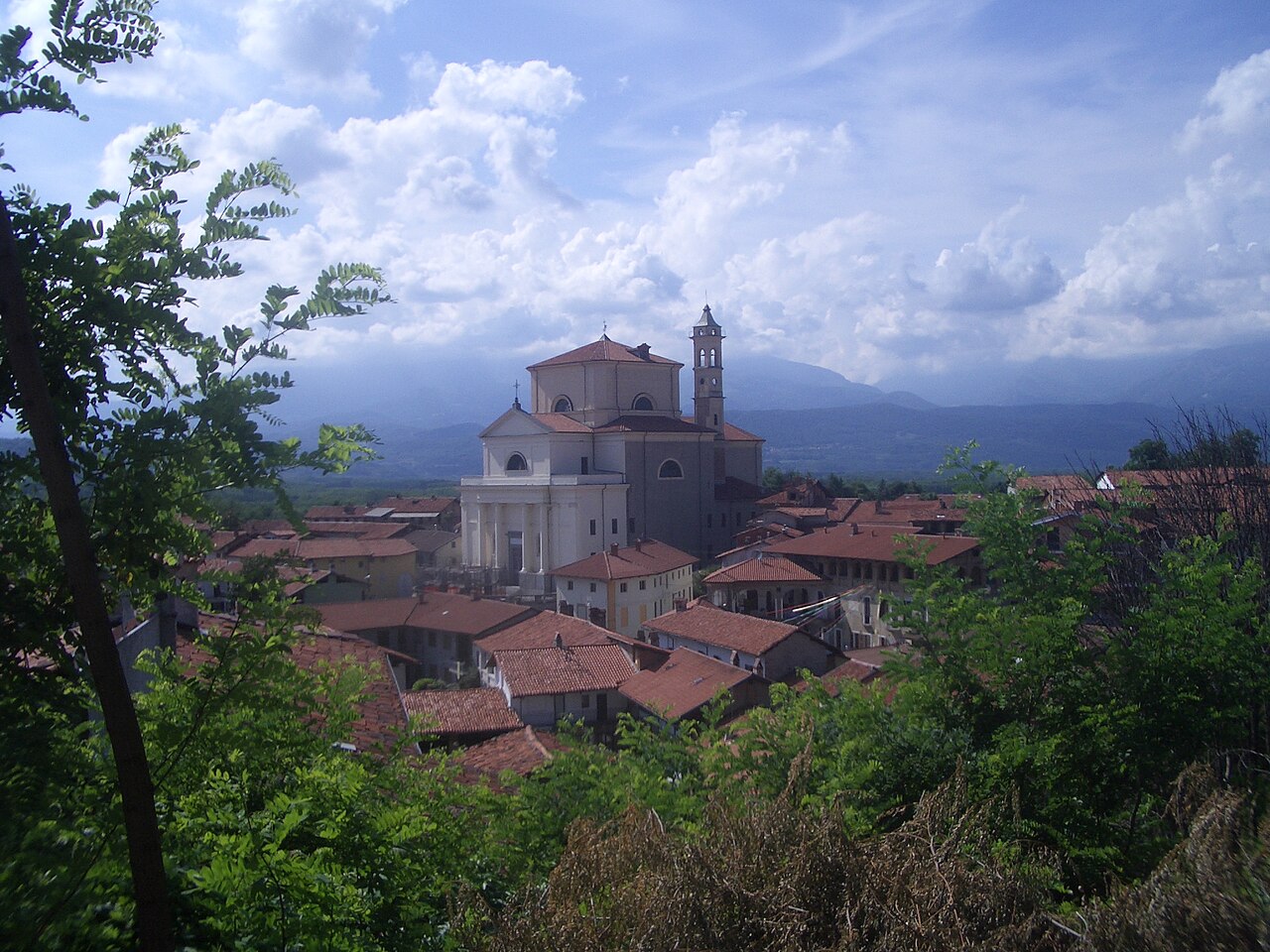 Il borgo di Romano Canavese, in provincia di Torino