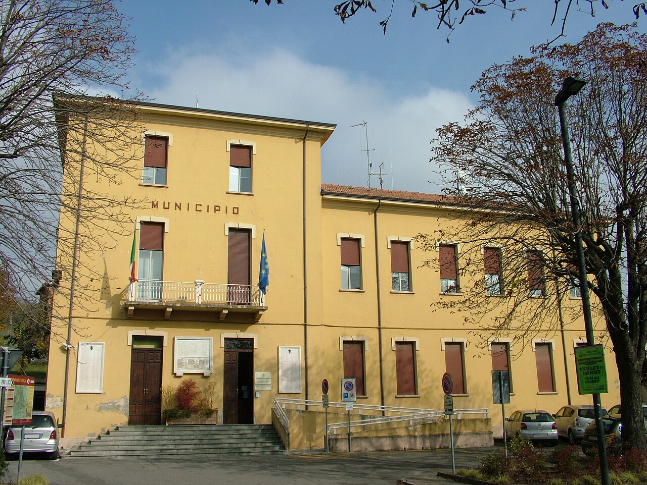 Il Castello Pallavicino di Varano de’ Melegari sullo sperone roccioso sopra la Valle del Ceno